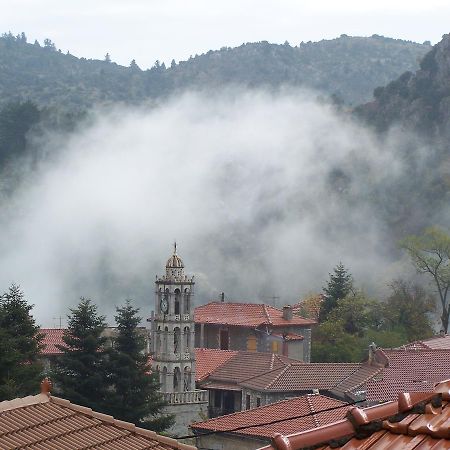 Penzion Diavatiko Stemnitsa Exteriér fotografie