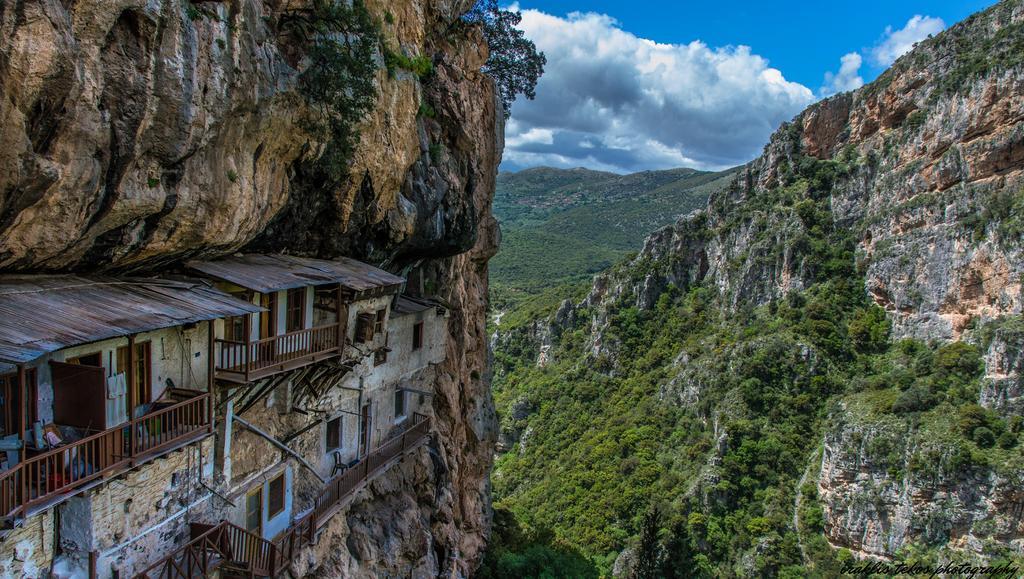 Penzion Diavatiko Stemnitsa Exteriér fotografie