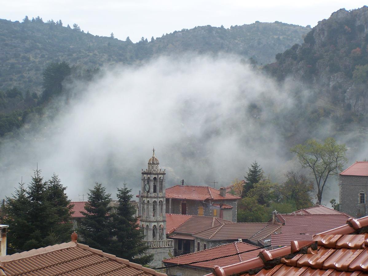 Penzion Diavatiko Stemnitsa Exteriér fotografie